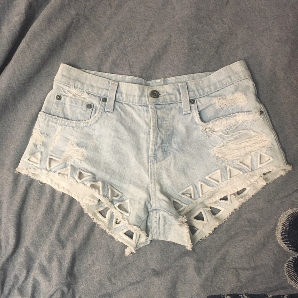 LF Carmar Shorts with triangle cut outs
